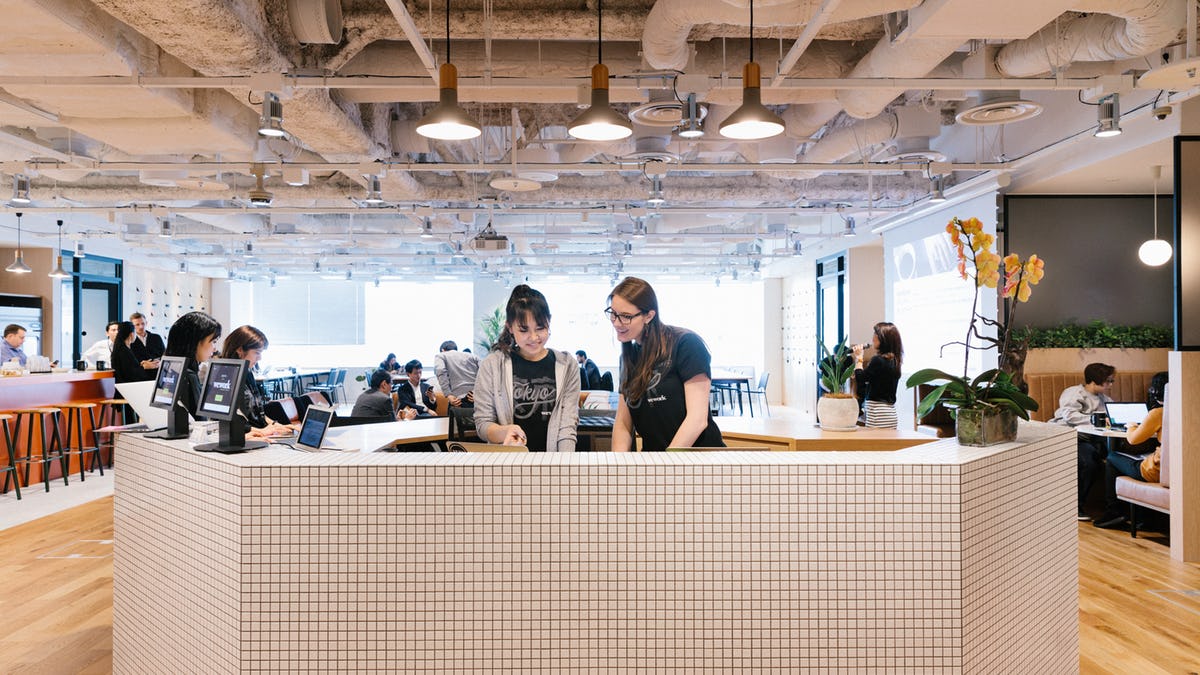 20180303_WeWork_Marunouchi_Kitaguchi_-_Front_Desk_-_Wide-2